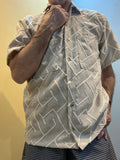 Camisa Meandros em Rêlevo
